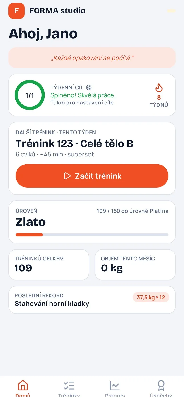 Klientská appka — domovská obrazovka s týdenním cílem a dalším tréninkem